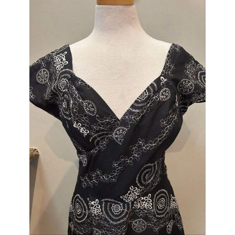 Handmade Black & White Patterned Dress size Medium - Picture 4 of 8